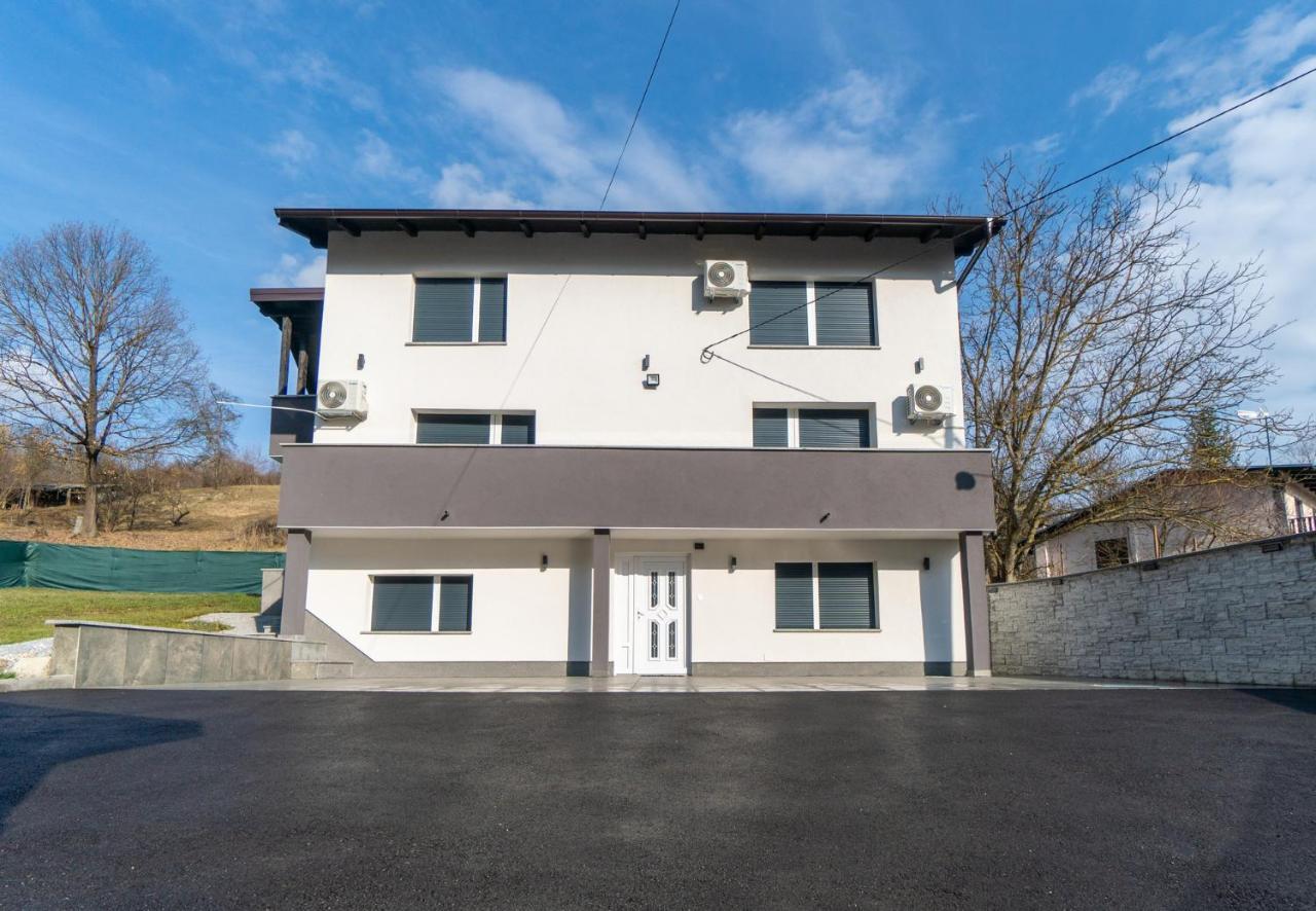 Vila S Bazenom Deluxe - Gti Zagreb Exterior foto