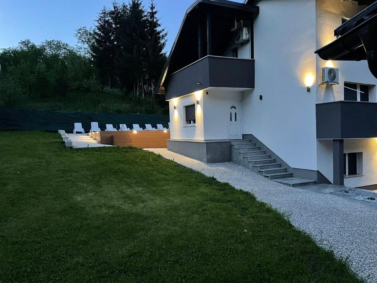 Vila S Bazenom Deluxe - Gti Zagreb Exterior foto
